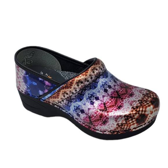tie dye dansko
